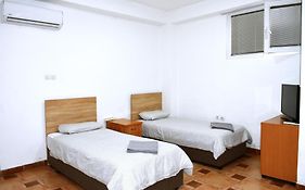 Sani Suteren Apartment